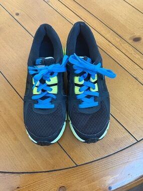 Men’s Nike Dual Fusion ST2 Sneakers | Black / Volt / Blue | Running Shoes